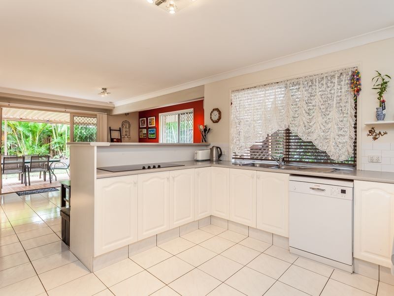 1 Pilgrim Place, Bracken Ridge QLD 4017