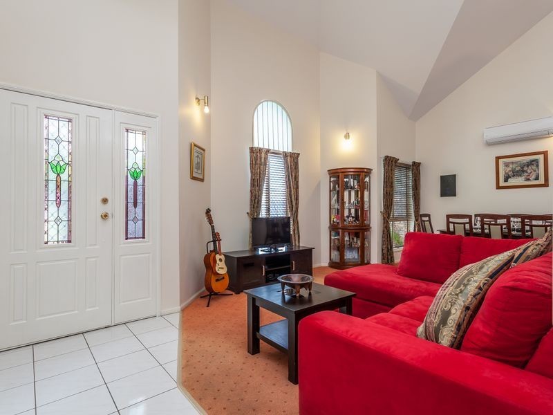 1 Pilgrim Place, Bracken Ridge QLD 4017