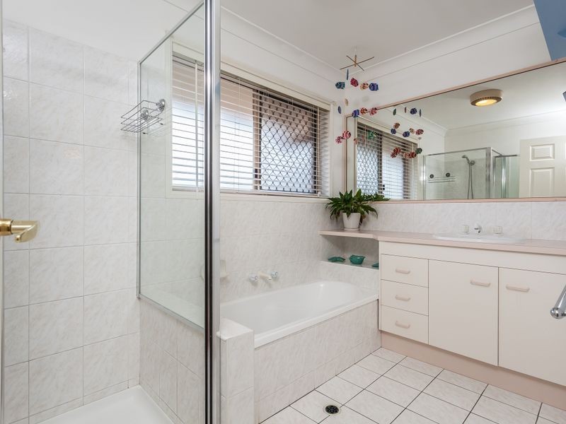 1 Pilgrim Place, Bracken Ridge QLD 4017