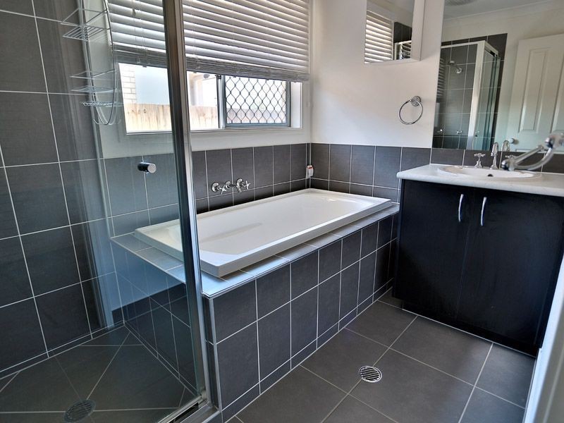 40 Kidston Crescent, Warner QLD 4500