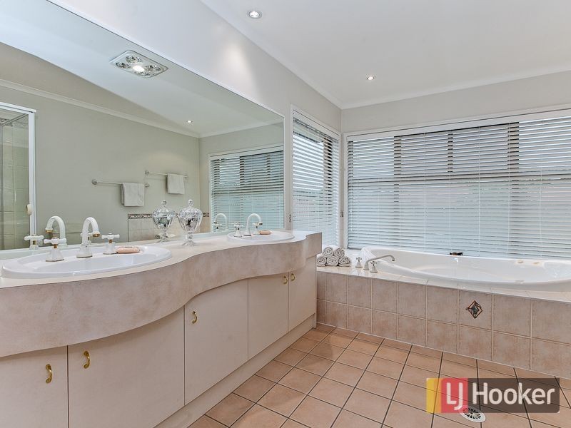 18 Delia Close, Bracken Ridge QLD 4017