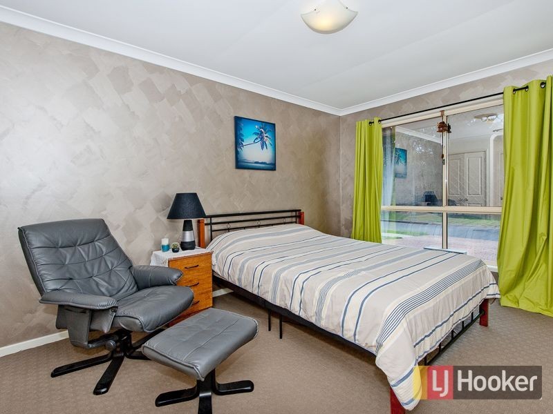 37 Cambridge Crescent, Fitzgibbon QLD 4018