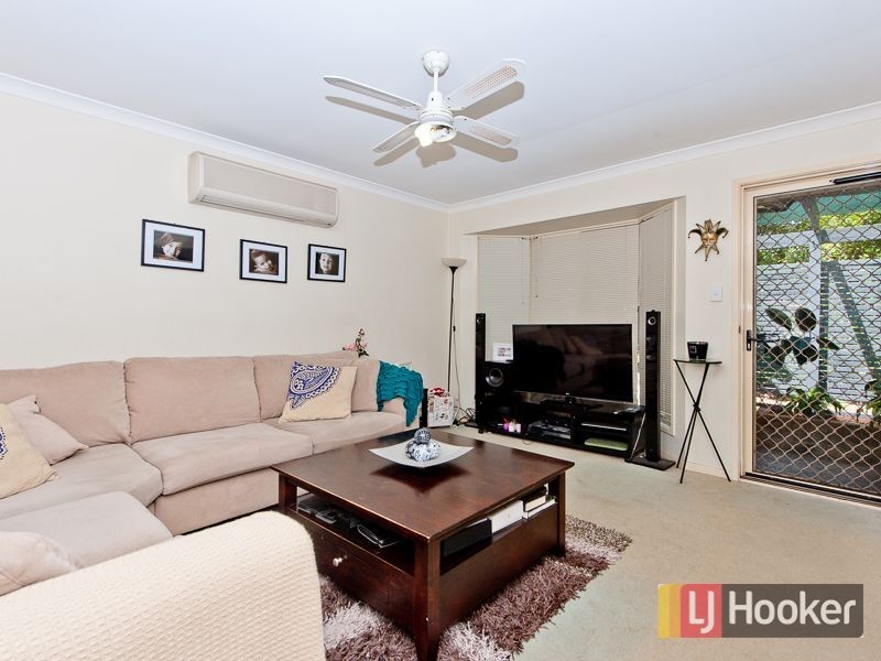 40 Cambridge Crescent, Fitzgibbon QLD 4018