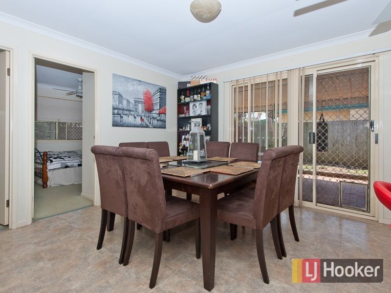 40 Cambridge Crescent, Fitzgibbon QLD 4018