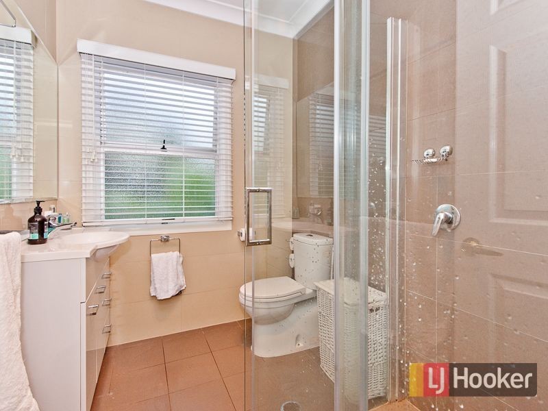 198 Rainbow Street, Sandgate QLD 4017