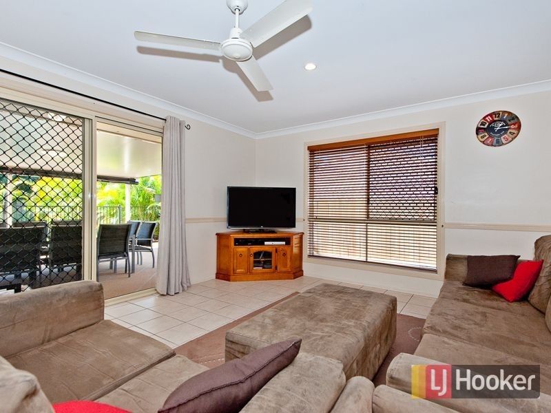77 Warrego Crescent, Murrumba Downs QLD 4503