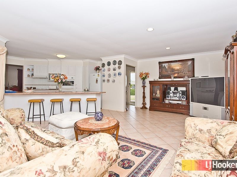 11 Melvina Place, Bracken Ridge QLD 4017