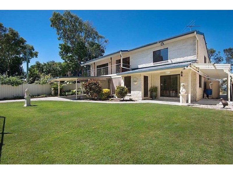 96 Bayside Drive, Beachmere QLD 4510