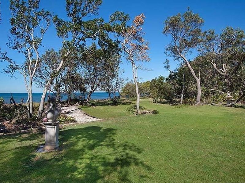 96 Bayside Drive, Beachmere QLD 4510