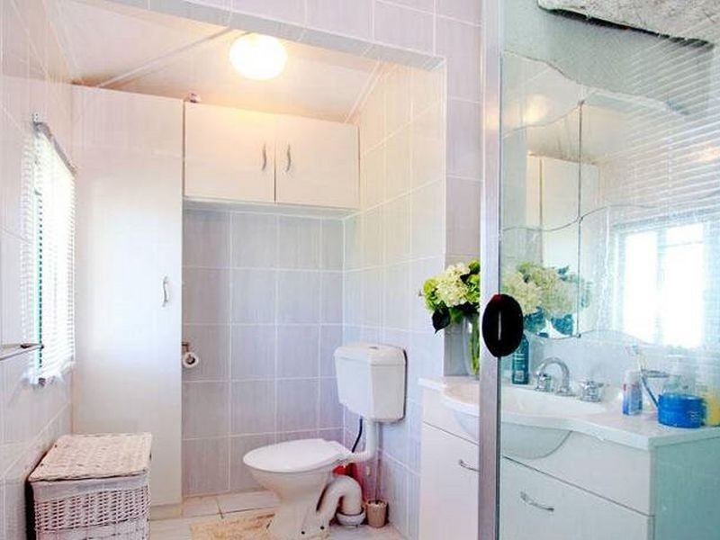 37 Henderson Road, Deagon QLD 4017