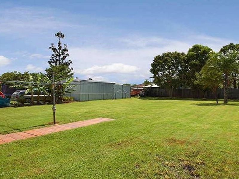 37 Henderson Road, Deagon QLD 4017