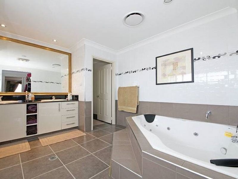 24 Lakeview Terrace, Murrumba Downs QLD 4503
