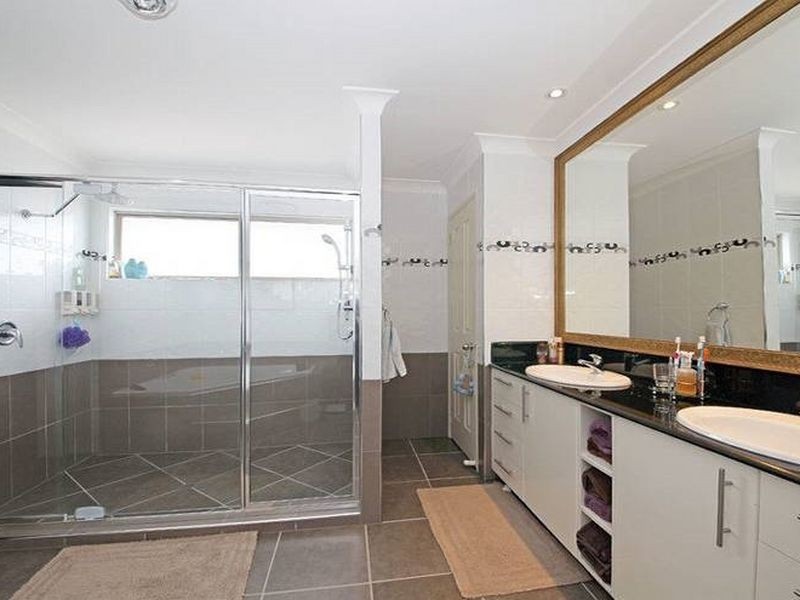 24 Lakeview Terrace, Murrumba Downs QLD 4503