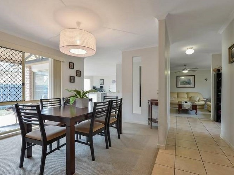 11 Fieldstone Close, Bracken Ridge QLD 4017