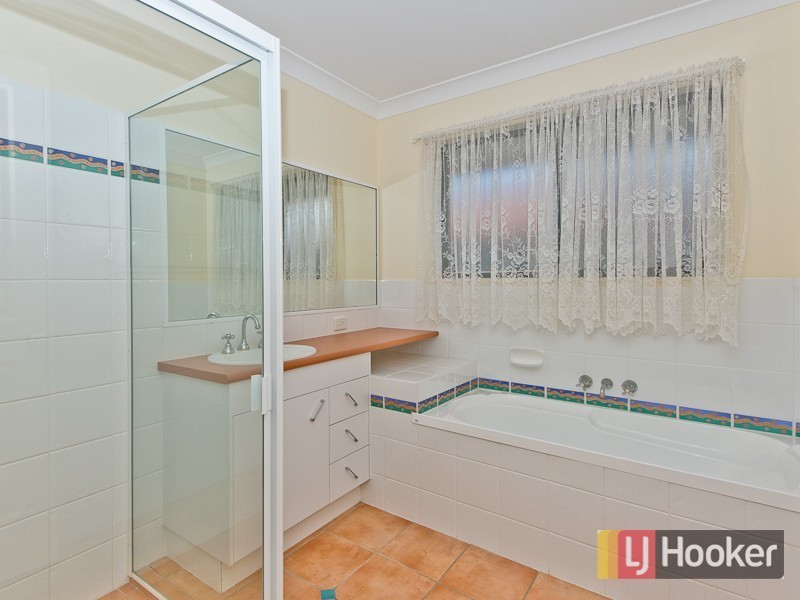 10 Johnston Place, Bracken Ridge QLD 4017