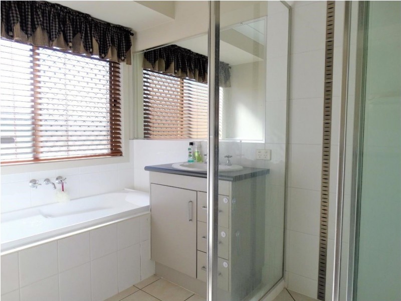 3 Freeman Place, Bracken Ridge QLD 4017