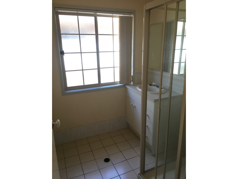 2/10 River Gum Close, Fitzgibbon QLD 4018