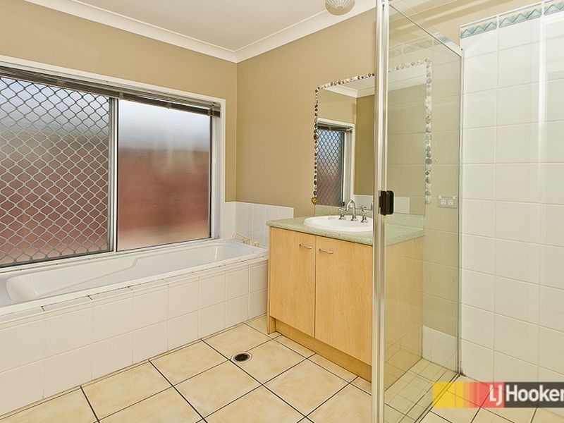 9 Fieldstone Close, Bracken Ridge QLD 4017