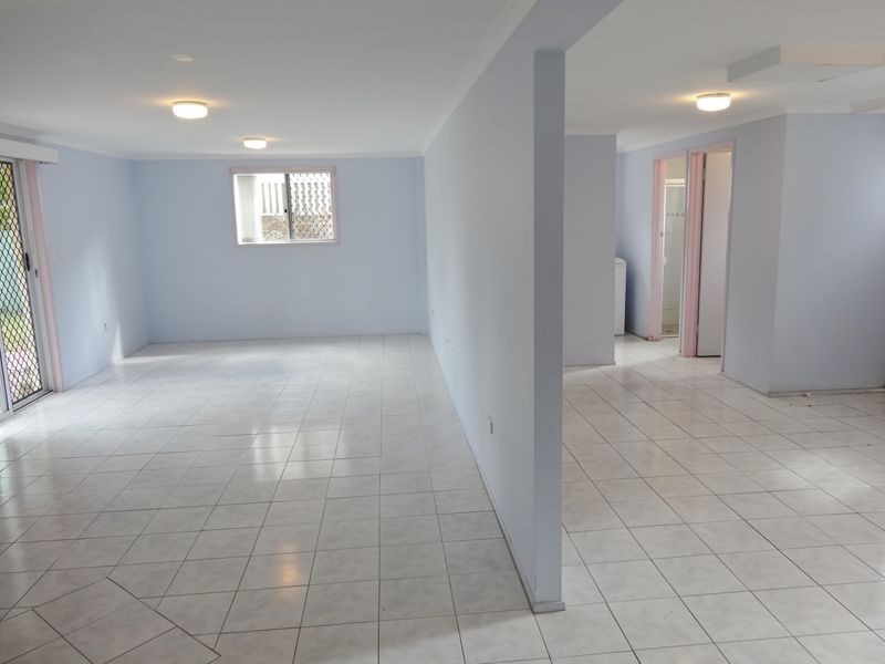 16 Arrakune Crescent, Kallangur QLD 4503