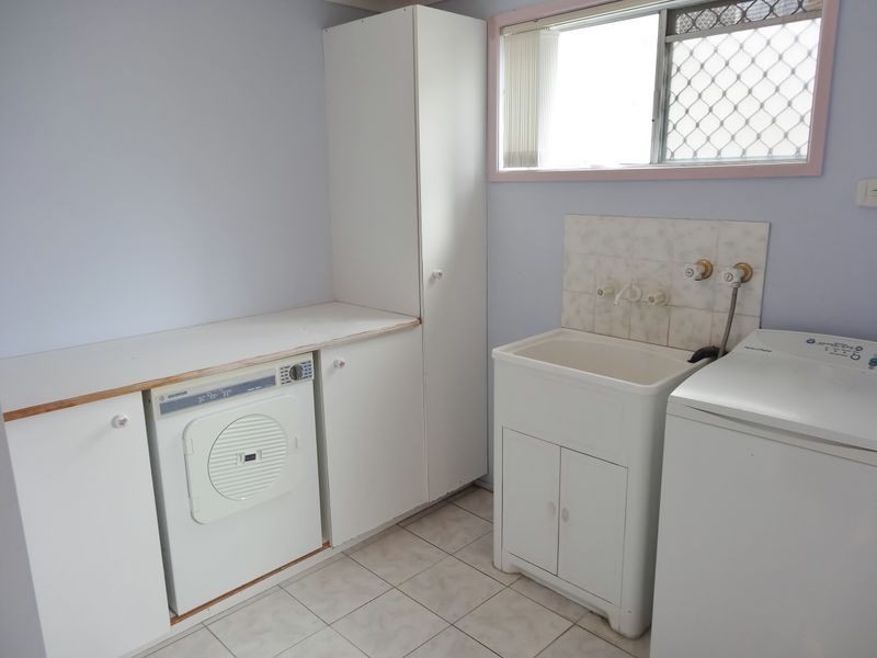 16 Arrakune Crescent, Kallangur QLD 4503