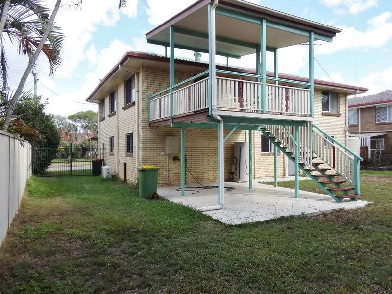 16 Arrakune Crescent, Kallangur QLD 4503