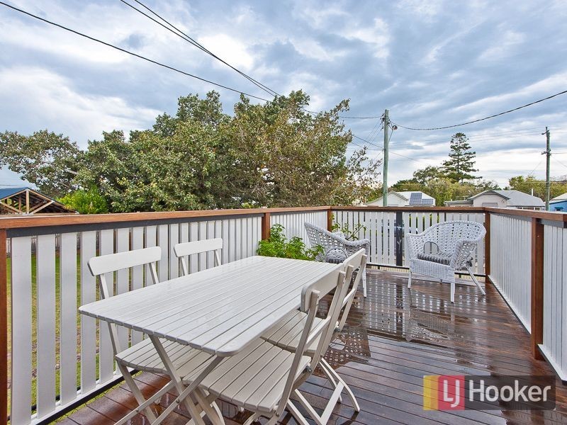 198 Rainbow Street, Sandgate QLD 4017