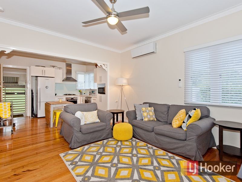 198 Rainbow Street, Sandgate QLD 4017