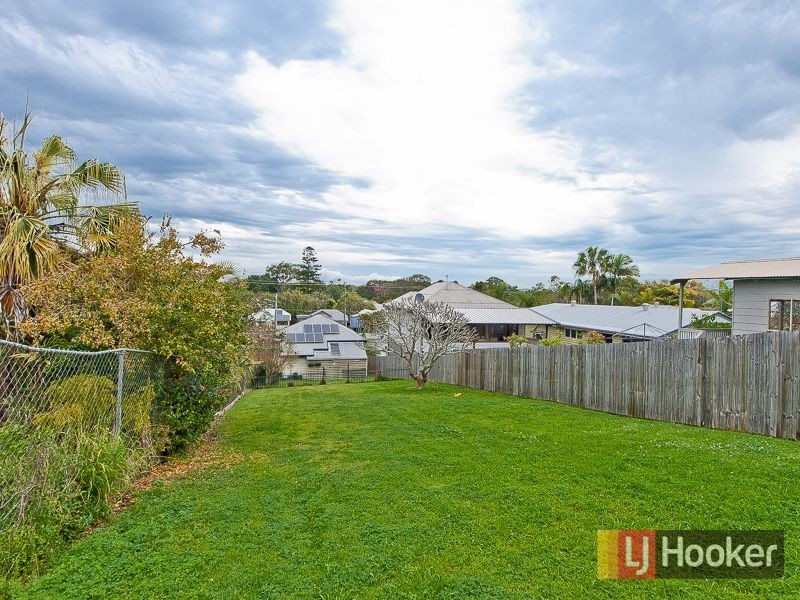 198 Rainbow Street, Sandgate QLD 4017