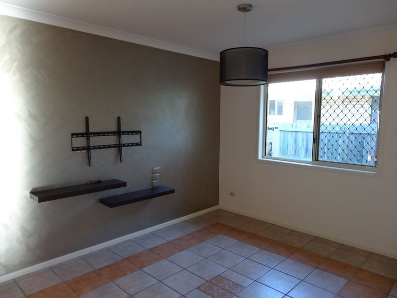 37 Cambridge Crescent, Fitzgibbon QLD 4018