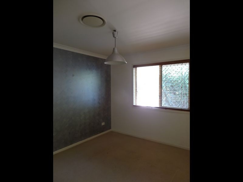 37 Cambridge Crescent, Fitzgibbon QLD 4018