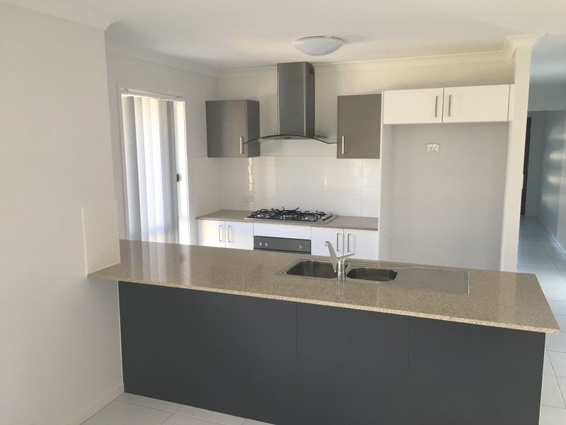 28 Python Street, Dakabin QLD 4503