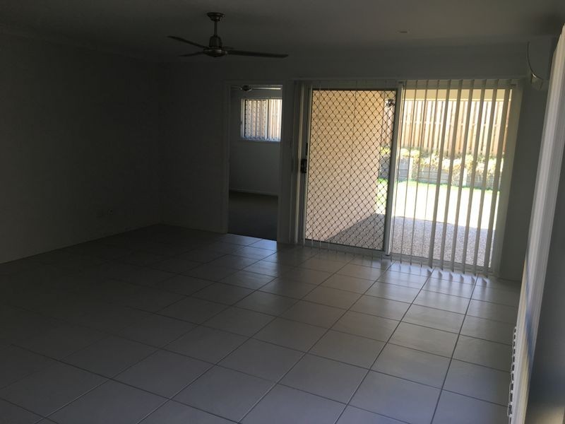28 Python Street, Dakabin QLD 4503