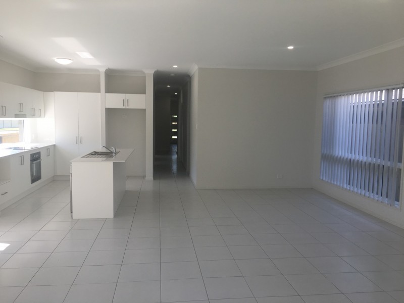 76 Burralong Street, Deagon QLD 4017