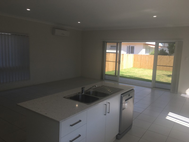 76 Burralong Street, Deagon QLD 4017