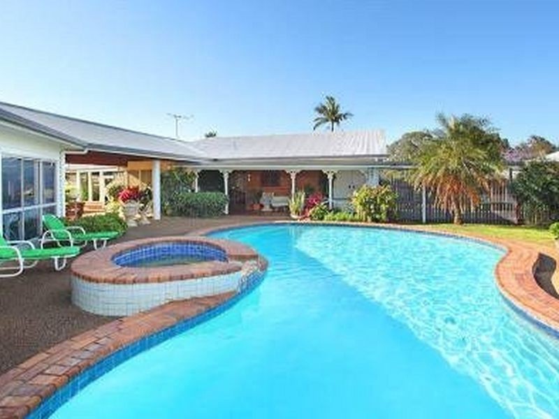 50 Retreat Street, Bridgeman Downs QLD 4035