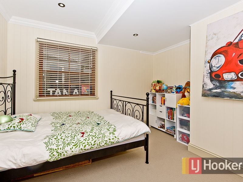 26 Oxford Place, Shorncliffe QLD 4017