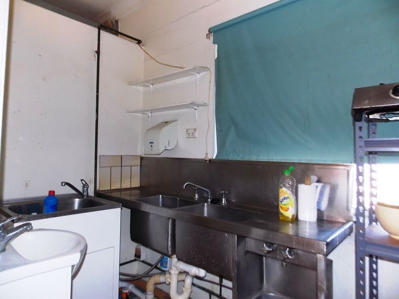 Shop 2/107 Gladstone Road, Highgate Hill QLD 4101