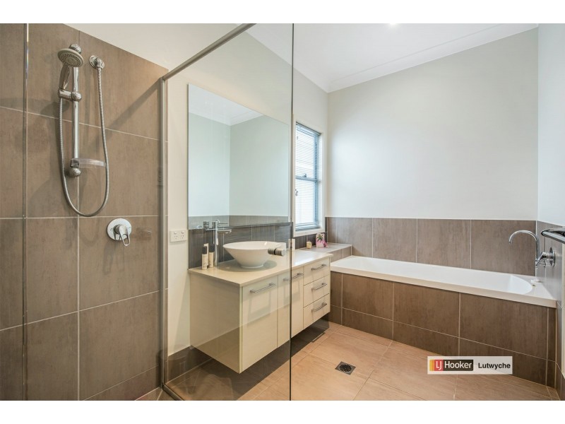 24 Willis Street, Gordon Park QLD 4031