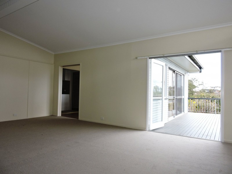 11 Farrant Street, Stafford Heights QLD 4053