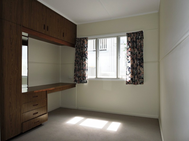 11 Farrant Street, Stafford Heights QLD 4053