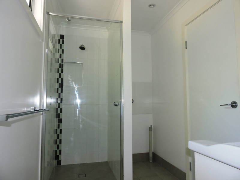 1/2 Harris Lane, Windsor QLD 4030