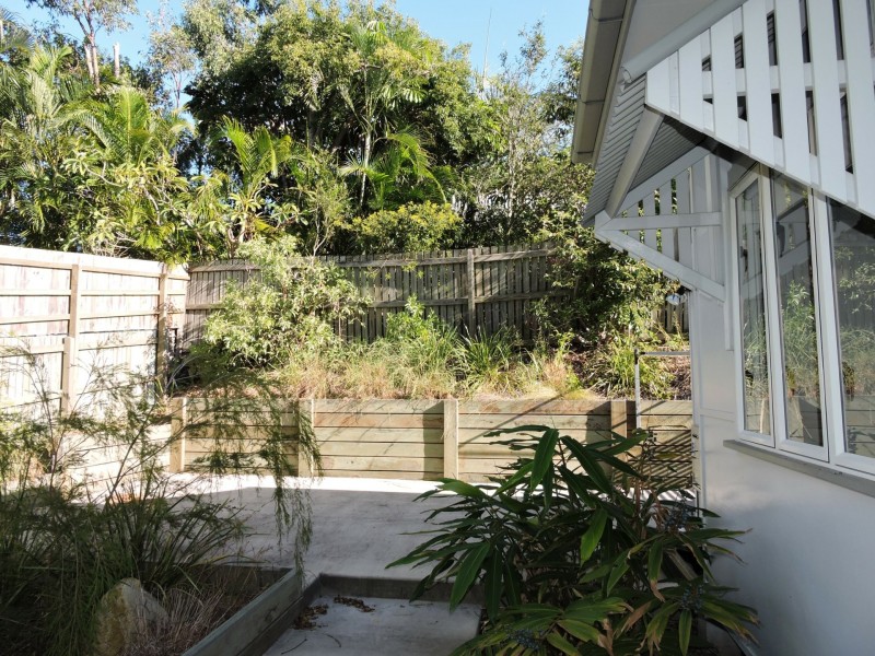 1/2 Harris Lane, Windsor QLD 4030