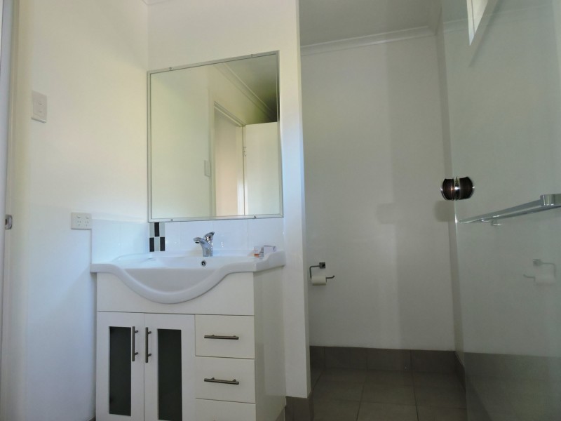 1/2 Harris Lane, Windsor QLD 4030