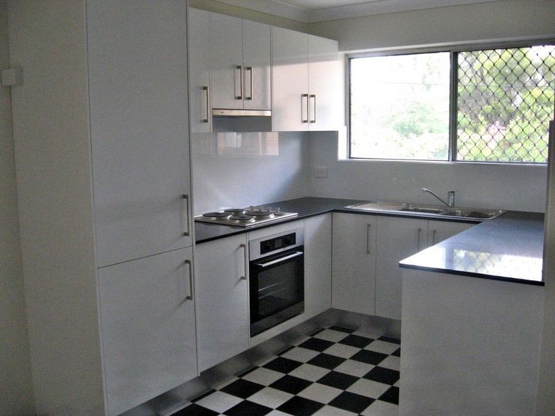 2/11 Salt Street, Windsor QLD 4030