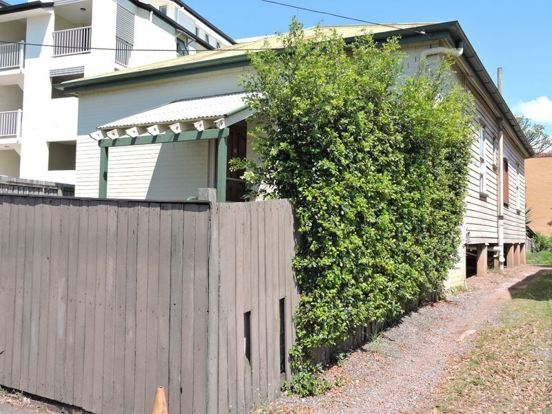 411 Sandgate Road, Albion QLD 4010