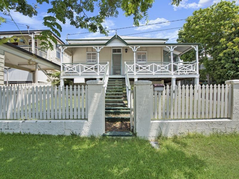 70 Swan Terrace, Windsor QLD 4030