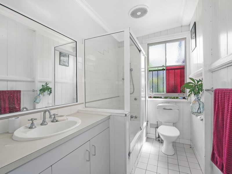 70 Swan Terrace, Windsor QLD 4030