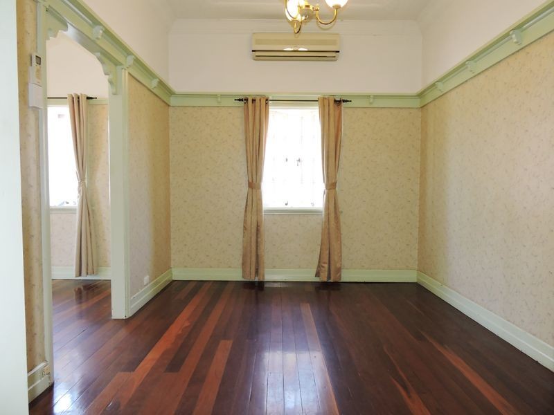 14 Mitchell Street, Kedron QLD 4031