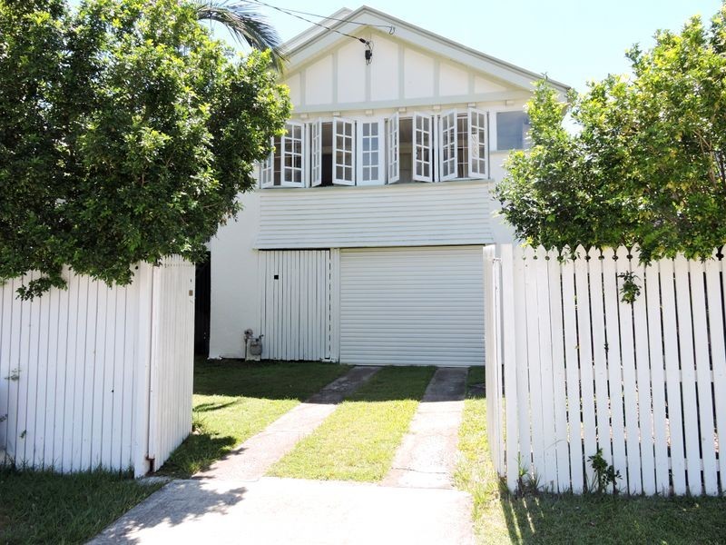 14 Mitchell Street, Kedron QLD 4031