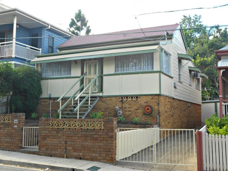 21 Harris Street, Windsor QLD 4030